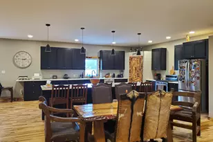 507 N Secor St, Gilman, IL 60938 - Photo 7