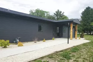 507 N Secor St, Gilman, IL 60938 - Photo 23