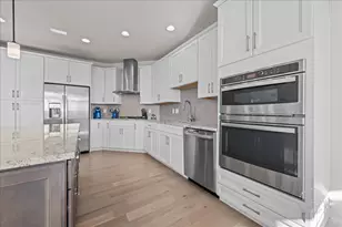 4N363 Norton Glen Blvd, Saint Charles, IL 60175 - Photo 9