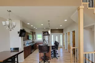 7648 N Indian Ridge Rd, East Dubuque, IL 61025 - Photo 3