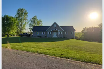 7648 N Indian Ridge Road, East Dubuque, IL 61025 - Photo 1