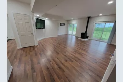 7648 N Indian Ridge Road, East Dubuque, IL 61025 - Photo 17