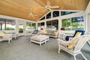 321 E Chamberlin St, Dixon, IL 61021 - Photo 11