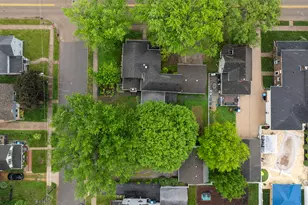 321 E Chamberlin St, Dixon, IL 61021 - Photo 57