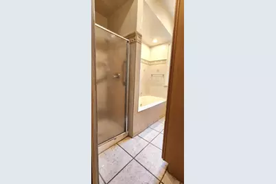 7227 S Bennett Avenue, Chicago, IL 60649 - Photo 9