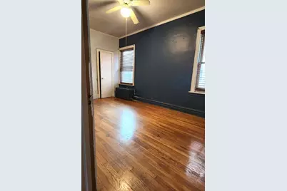 7227 S Bennett Avenue, Chicago, IL 60649 - Photo 13