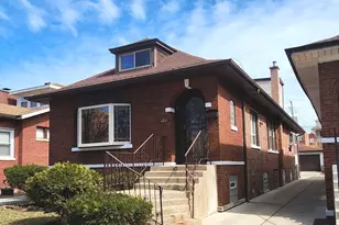 7227 S Bennett Ave, Chicago, IL 60649 - Photo 1