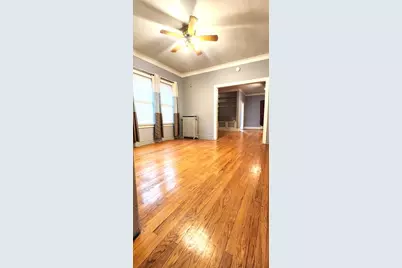 7227 S Bennett Avenue, Chicago, IL 60649 - Photo 7