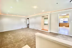 664 E 163rd St, South Holland, IL 60473 - Photo 3