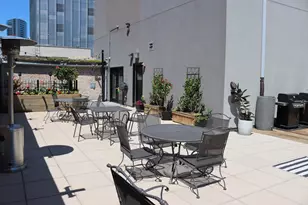 8 W Monroe St, Chicago, IL 60603 - Photo 17