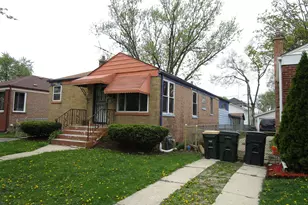 240 Linden Ave, Bellwood, IL 60104 - Photo 3