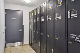 1030 N State St, Chicago, IL 60610 - Photo 17