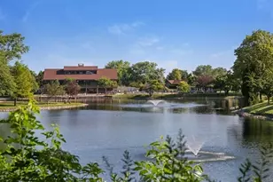 601 Lake Hinsdale Dr, Willowbrook, IL 60527 - Photo 27