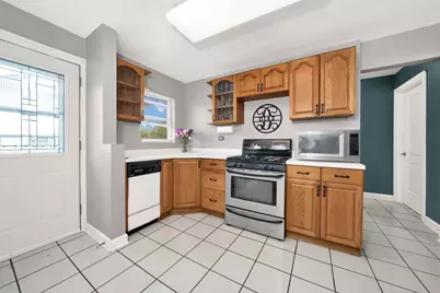 10045 S Kostner Avenue, Oak Lawn, IL 60453 - Photo 7
