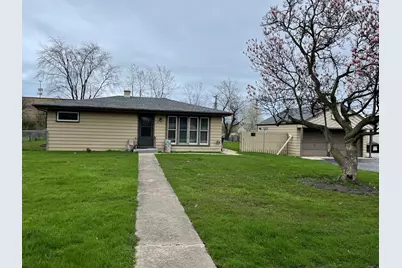 11 Shagbark Road, Lake Bluff, IL 60044 - Photo 1