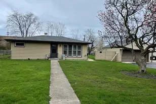 11 Shagbark Rd, Lake Bluff, IL 60044 - Photo 1