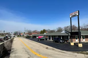 511 Rockland Rd, Lake Bluff, IL 60044 - Photo 11