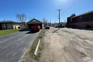 511 Rockland Rd, Lake Bluff, IL 60044 - Photo 23