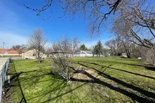 511 Rockland Rd, Lake Bluff, IL 60044 - Photo 19