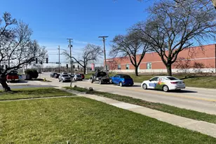 511 Rockland Rd, Lake Bluff, IL 60044 - Photo 25