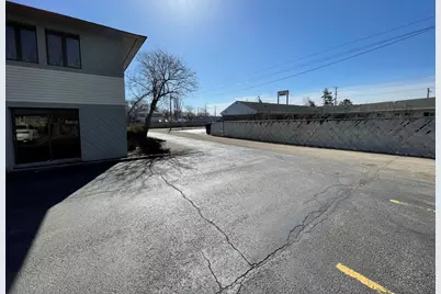 8 N Skokie Highway, Lake Bluff, IL 60044 - Photo 5