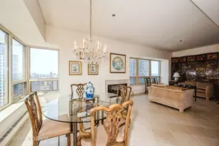 800 N Michigan Ave, Chicago, IL 60611 - Photo 5