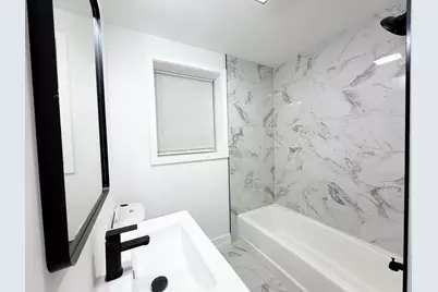 7301 S Constance Avenue #1, Chicago, IL 60649 - Photo 5