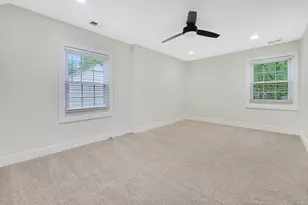 401 S 4th Ave, Libertyville, IL 60048 - Photo 15