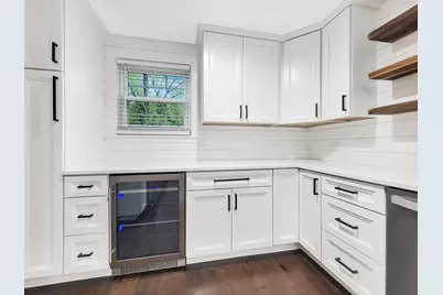 401 S Fourth Avenue, Libertyville, IL 60048 - Photo 9