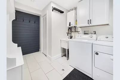 401 S Fourth Avenue, Libertyville, IL 60048 - Photo 23