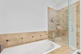 6414 N Hoyne Ave, Chicago, IL 60645 - Photo 15