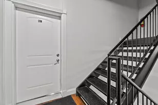 6414 N Hoyne Ave, Chicago, IL 60645 - Photo 17