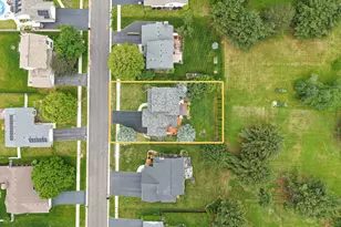 307 Shelden Dr, Winnebago, IL 61088 - Photo 23