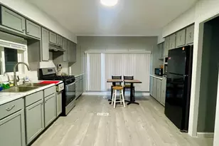 7 Ellen Dr, Lynwood, IL 60411 - Photo 1