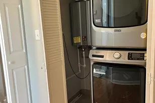 501 W 60th Pl, Chicago, IL 60621 - Photo 11