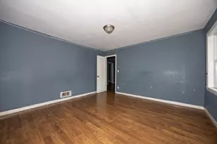 17231 Laflin Ave, East Hazel Crest, IL 60429 - Photo 13