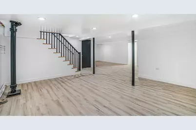 9602 S Troy Avenue, Evergreen Park, IL 60805 - Photo 29