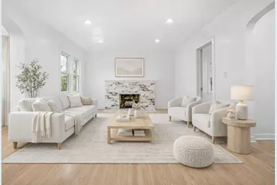 9602 S Troy Avenue, Evergreen Park, IL 60805 - Photo 3