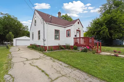323 Tay Street, Rockford, IL 61102 - Photo 1