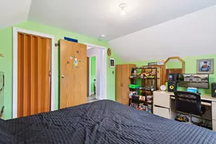 323 Tay St, Rockford, IL 61102 - Photo 23