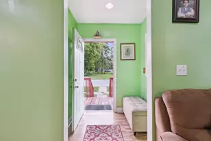 323 Tay St, Rockford, IL 61102 - Photo 5