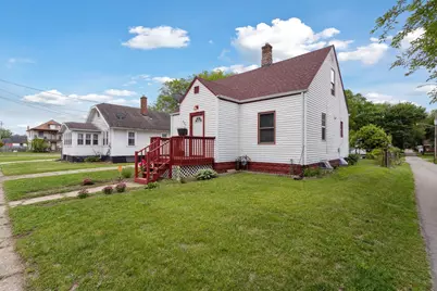 323 Tay Street, Rockford, IL 61102 - Photo 3