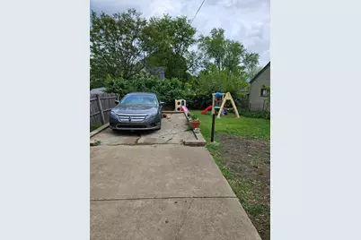 315 Vandalia Street, Elgin, IL 60123 - Photo 15