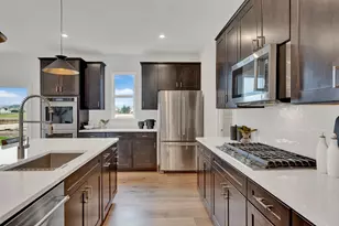 15 Julie Ct, Lisle, IL 60532 - Photo 5