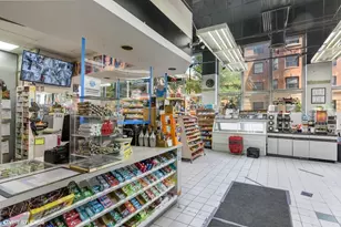 655 W Irving Park Rd, Chicago, IL 60613 - Photo 31