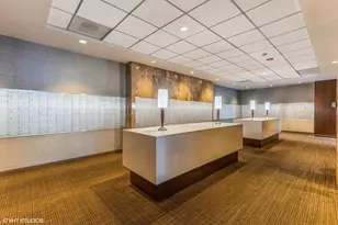 655 W Irving Park Rd, Chicago, IL 60613 - Photo 5