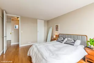 655 W Irving Park Rd, Chicago, IL 60613 - Photo 21