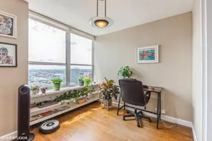 655 W Irving Park Rd, Chicago, IL 60613 - Photo 19