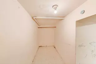 7649 S Dobson Ave, Chicago, IL 60619 - Photo 27