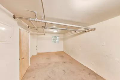 7649 S Dobson Avenue, Chicago, IL 60619 - Photo 25